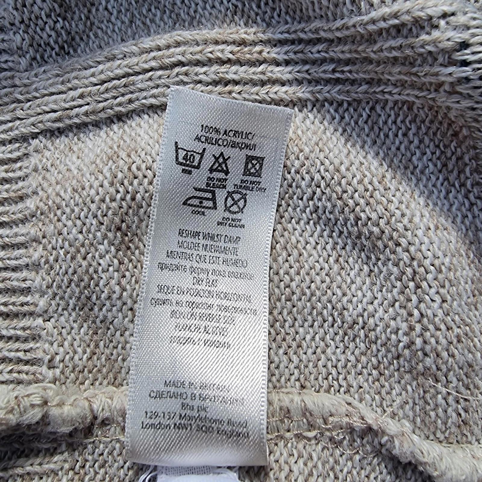 BHS Knit Jumper Men's UK Size L Beige Striped 100% Acrilic V-Neck