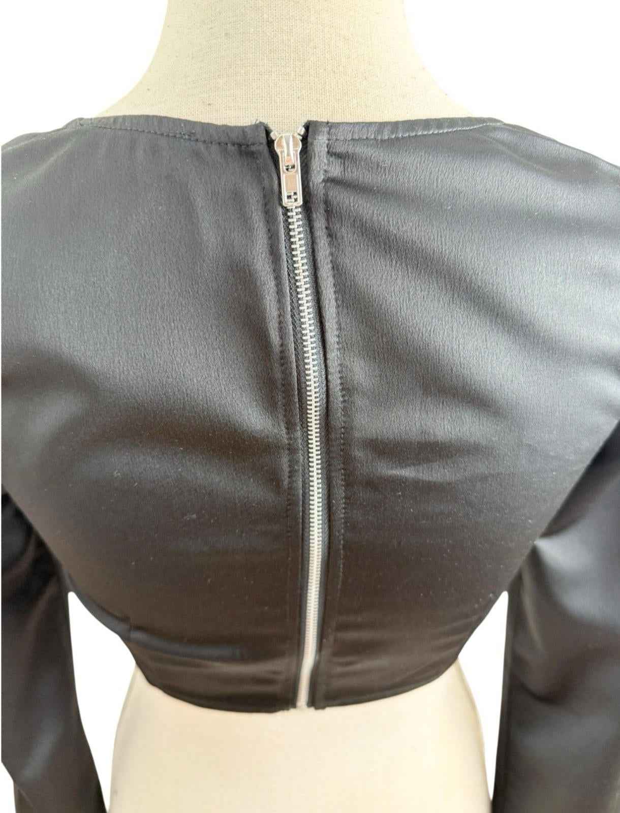 Pretty Little Thing Black Satin Croptop Puffball Sleeve Women’s UK Size 8