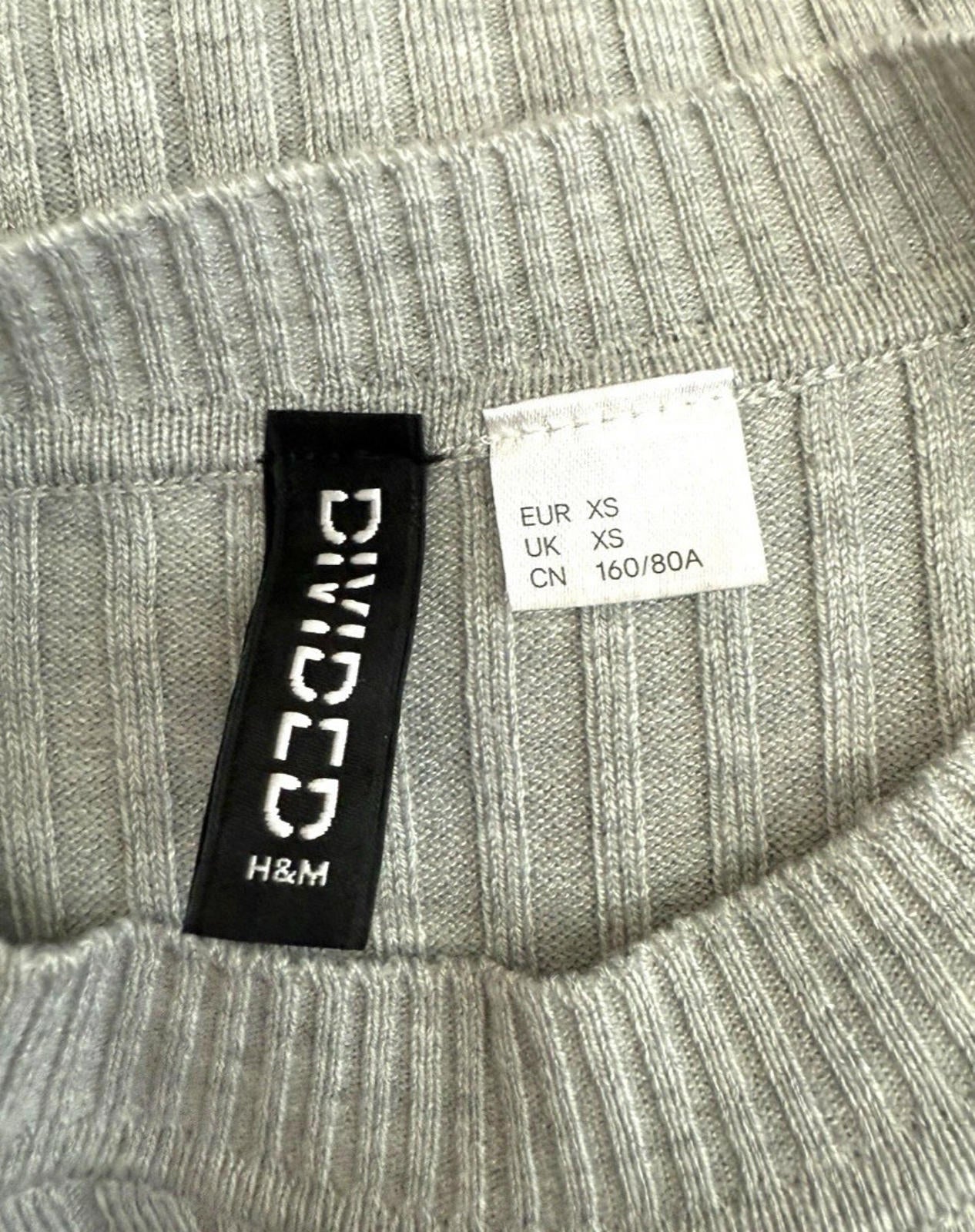 Divided Cropped Jumper Women's UK Size XS Grey Ribbed Long Sleeve Crew Neck Top