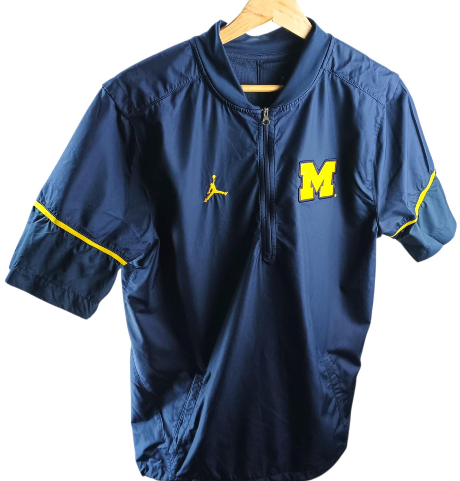 Jordan Michigan Wolverines Jacket Men's UK Size S Blue Short Sleeve Basketball