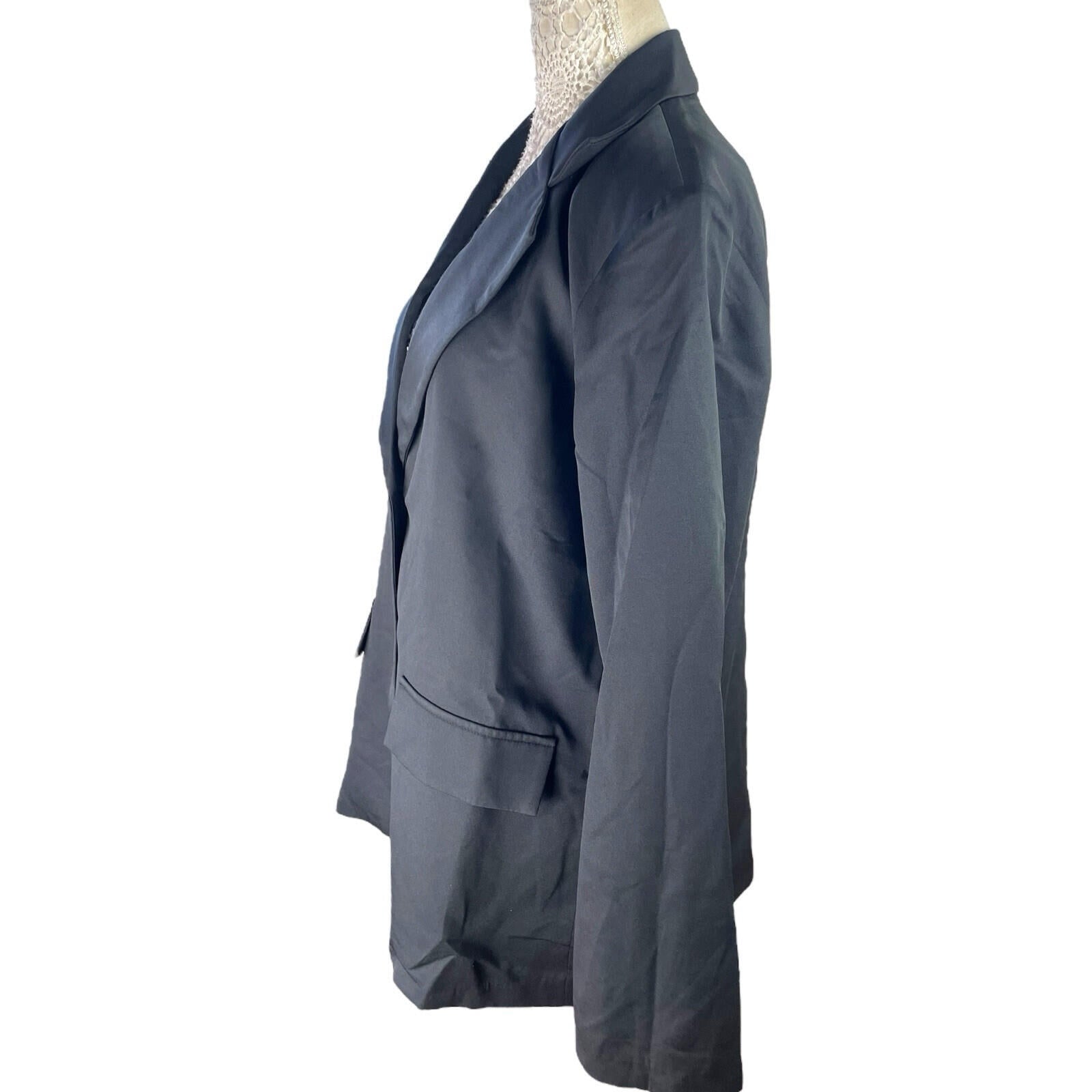 Prettylittlething Blazer Jacket Over Sized Women’s UK Size 8 Black Button Front