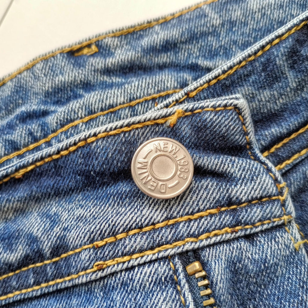 Shein Shorts Men's Size Large Blue Denim Cotton Rich 5 Pocket Design Distressed