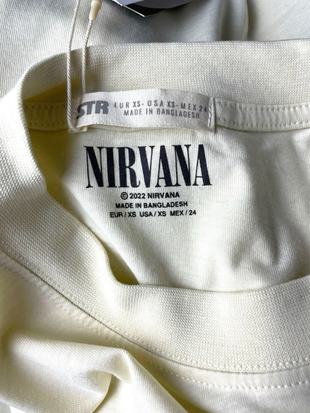 Stradivarius Nirvana T-Shirt Over Sized Beige Graphic Print Women’s UK Size XS