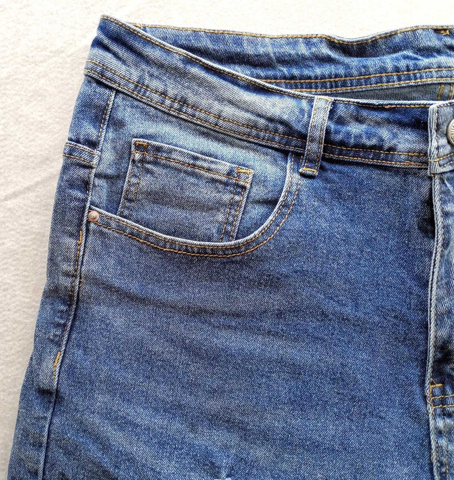 Shein Shorts Men's Size Large Blue Denim Cotton Rich 5 Pocket Design Distressed