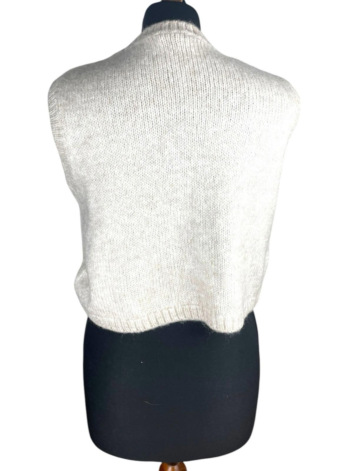 Bershka Beige Knit Vest Jumper Cropped Sleeveless Women’s UK Size M