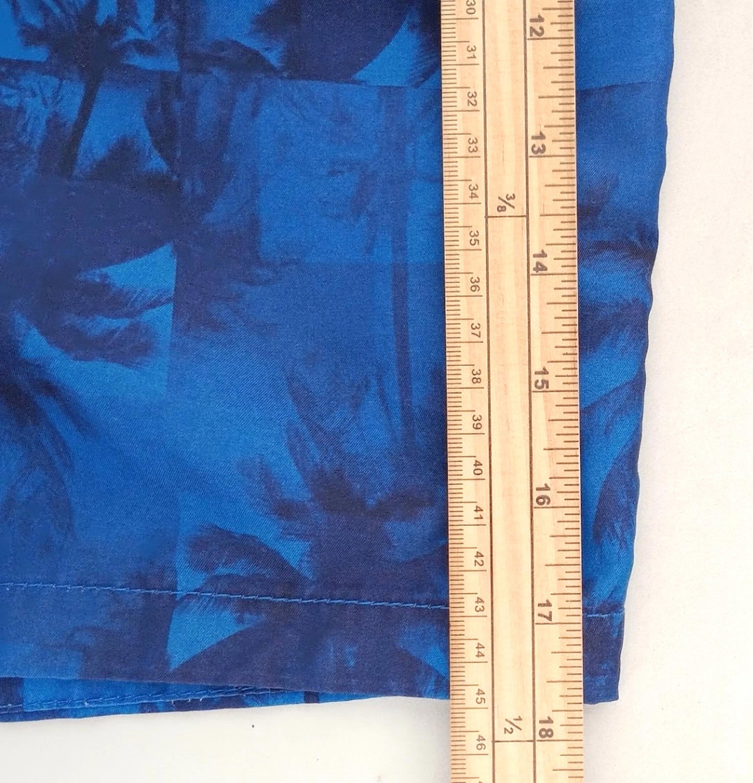 Palm Tree Swim Shorts Men's UK Size L Blue Pockets Drawstring Hawaiian Print