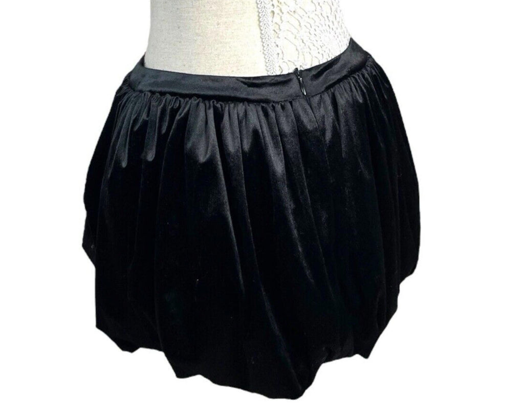 Pretty Little Thing Black Velour Bubble Hem Mini Skirt Women’s UK Size 8