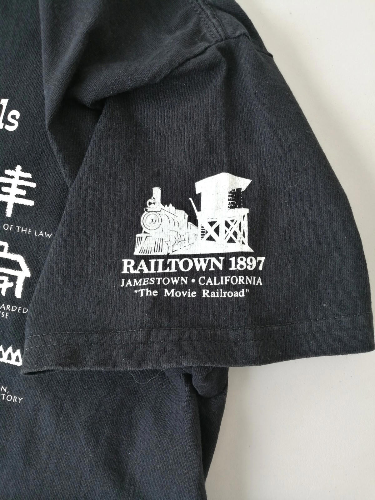 Hobo T-Shirt Men's UK Size M Black Print Graffiti Signs The Movie Rail Town 1897