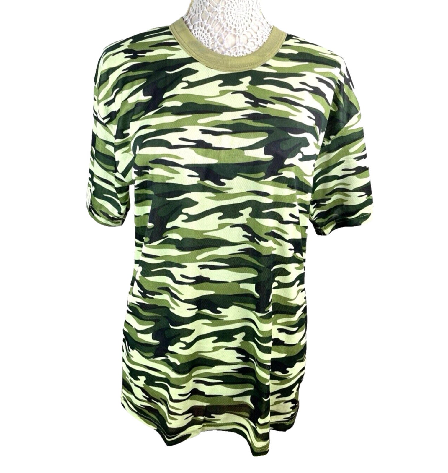 Camo Active Wear T-shirt Breathable Women’s UK Size M (10-12)