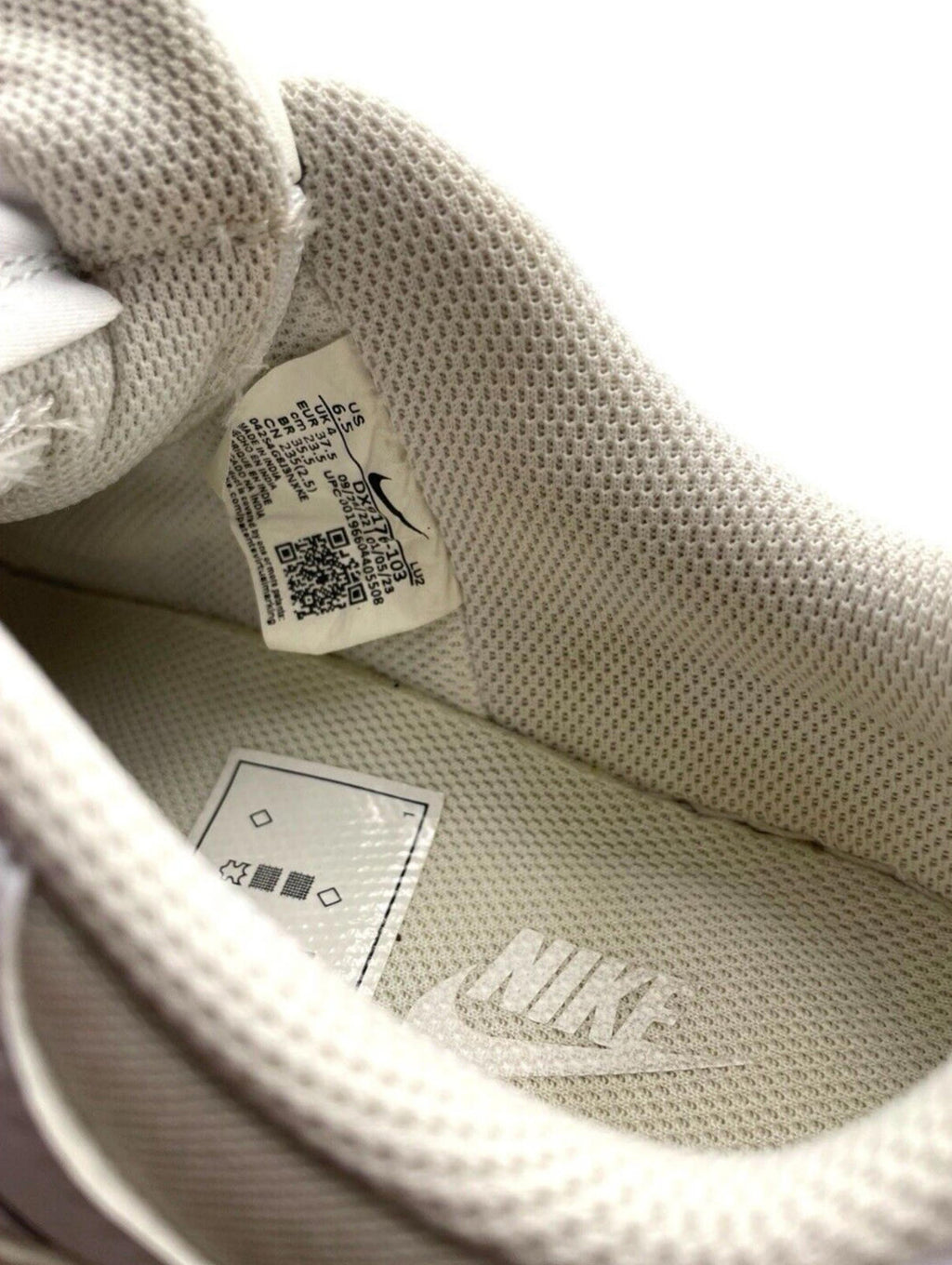 Nike Trainers Gamma Force White Phantom Women’s UK Size 4