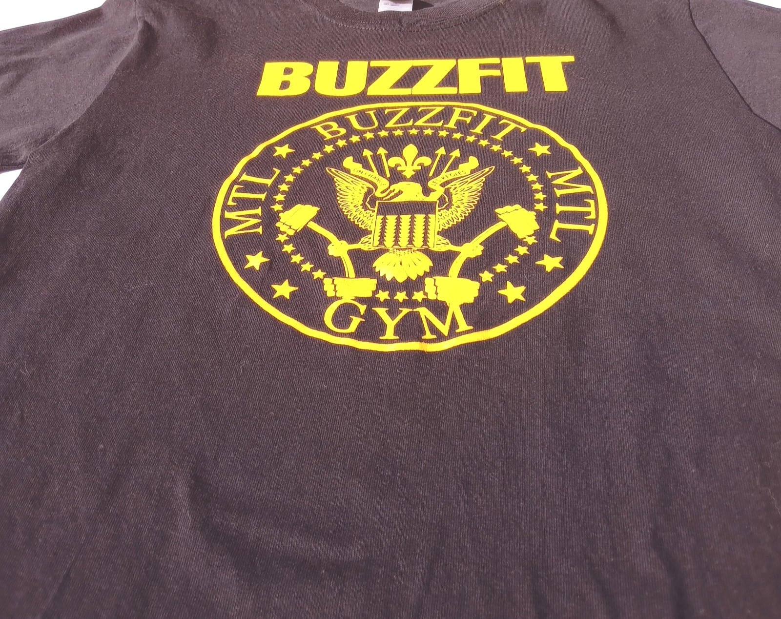 BuzzFit Gym T-Shirt Men's UK Size S Black Crew Neck Print 100% Heavy Cotton