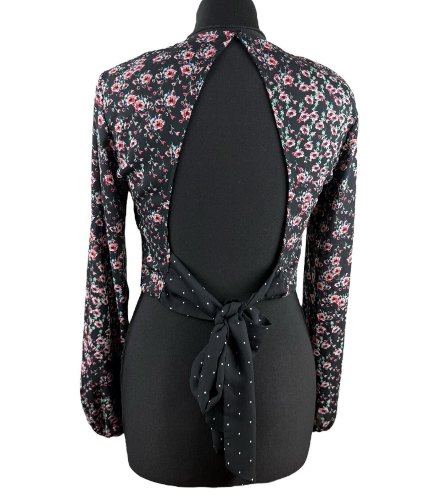 Topshop Black Floral Croptop Backless Hugh Neck Long Sleeve Women’s UK Size 10
