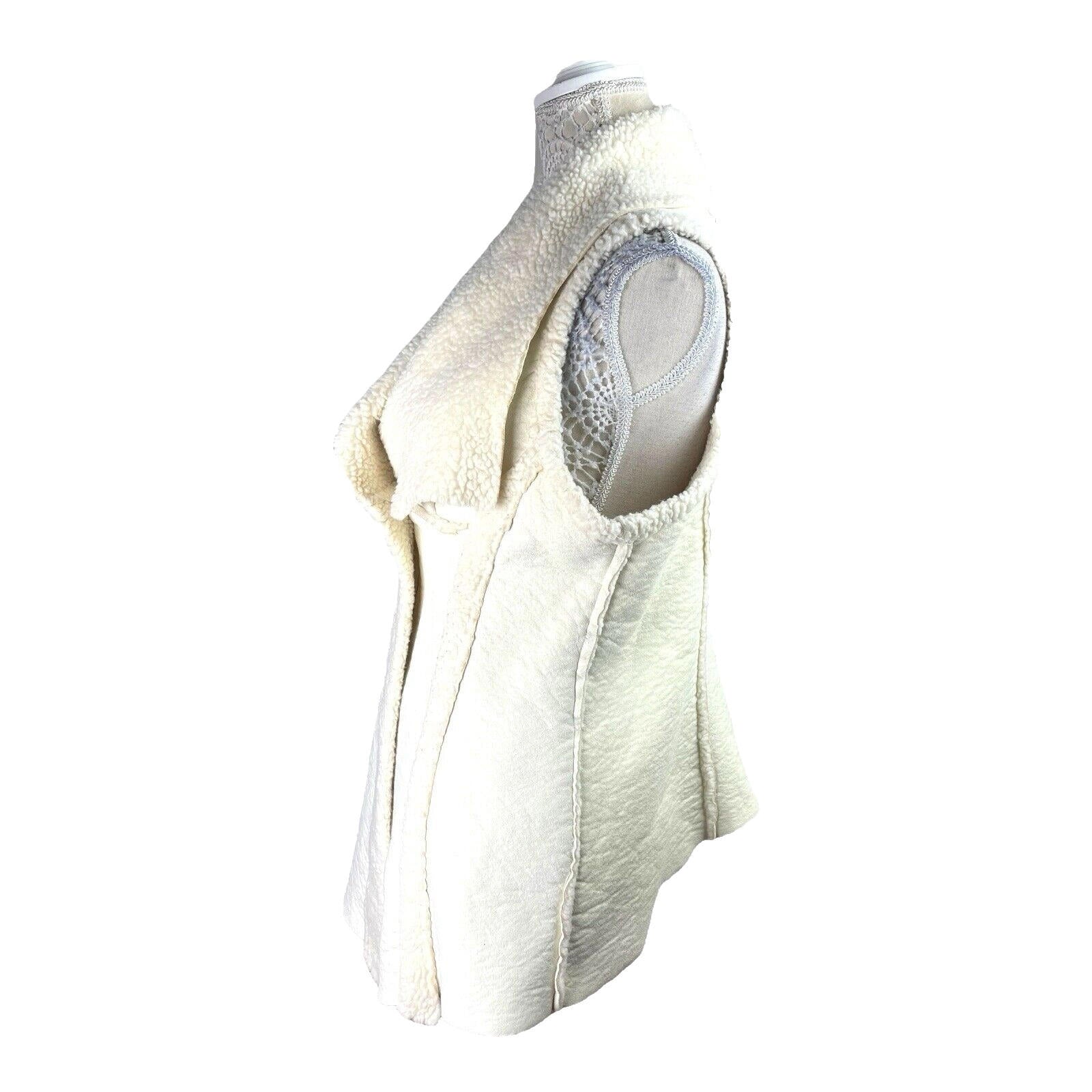 Italian Cream Gilet Faux Leather Sherpa Lining Women’s UK Size L (12)