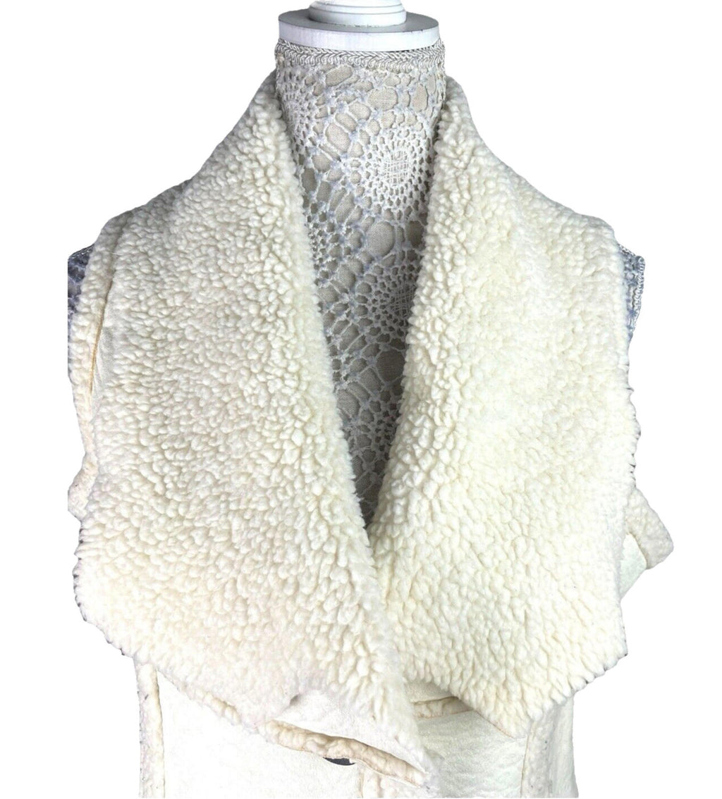 Italian Cream Gilet Faux Leather Sherpa Lining Women’s UK Size L (12)