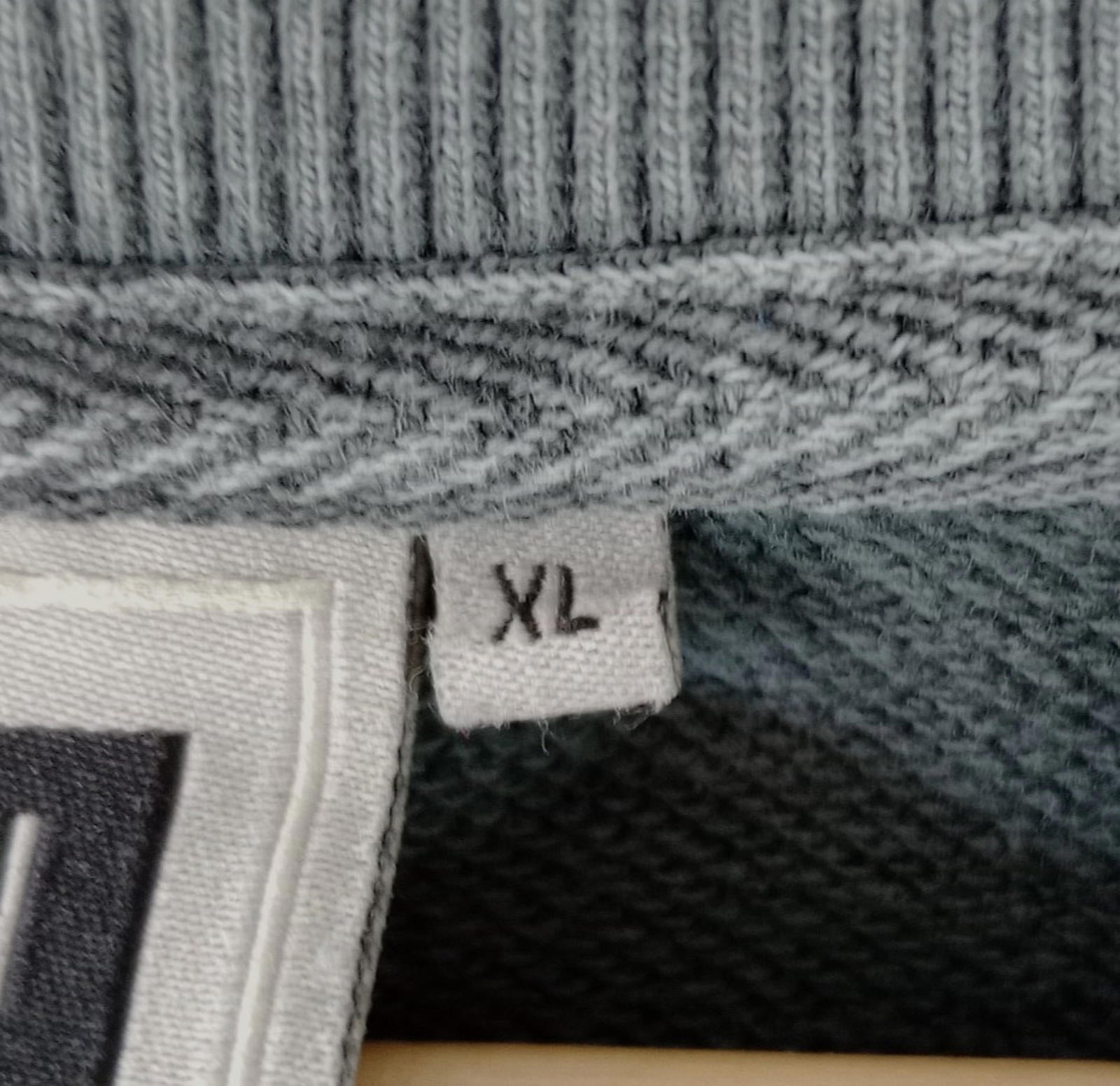 BSTN Pantone Sweatshirt Men's UK Size XL Long Sleeves Grey 100% Cotton Jumper