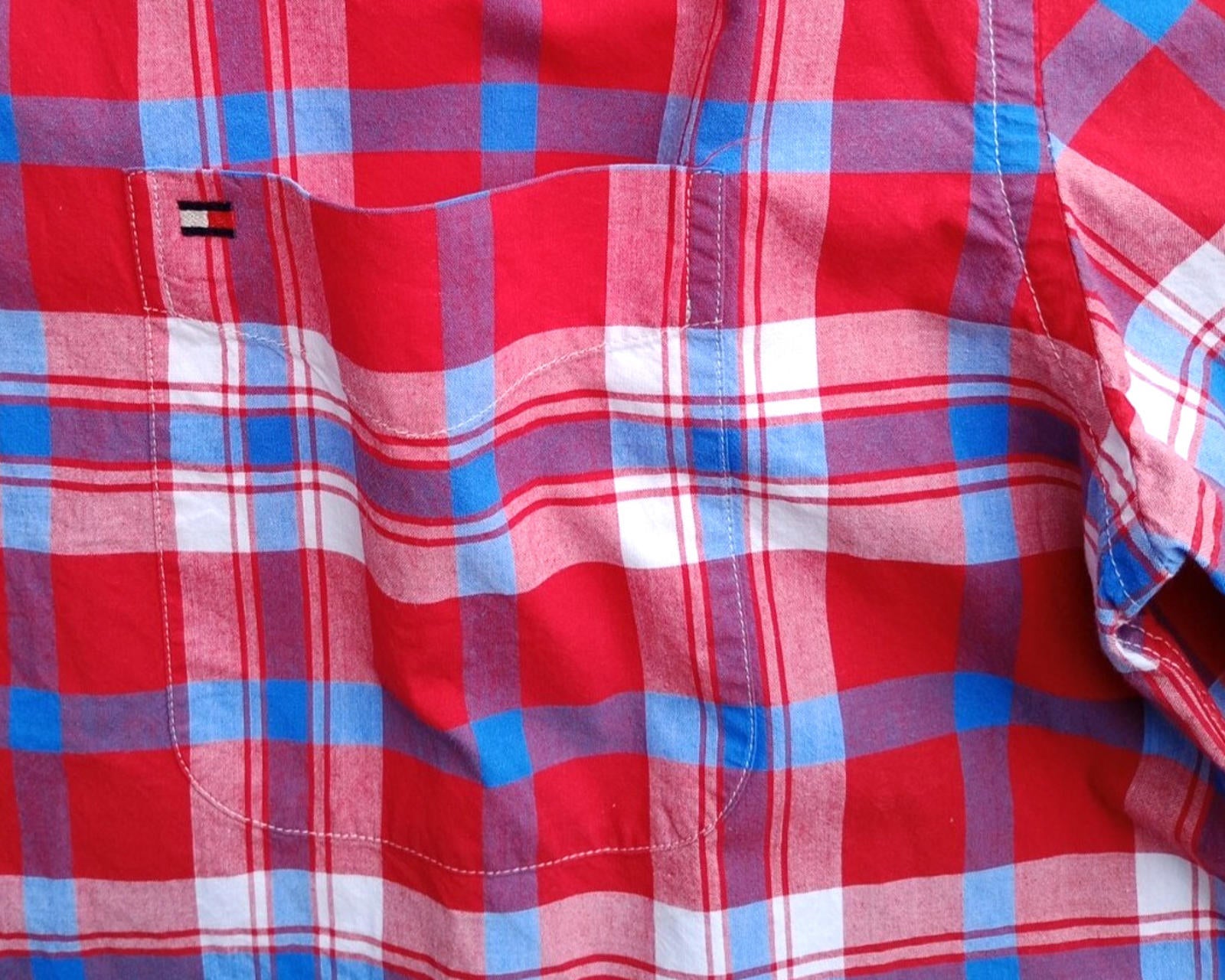 Tommy Hilfiger Shirt Men's UK Size L Red Check Short Sleeve Pockets 100% Cotton