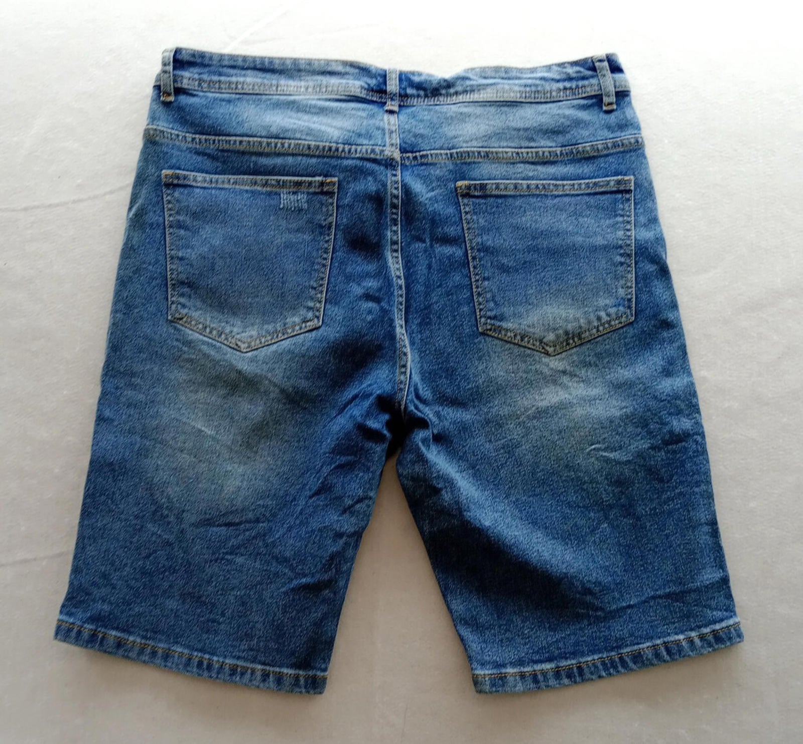 Shein Shorts Men's Size Large Blue Denim Cotton Rich 5 Pocket Design Distressed