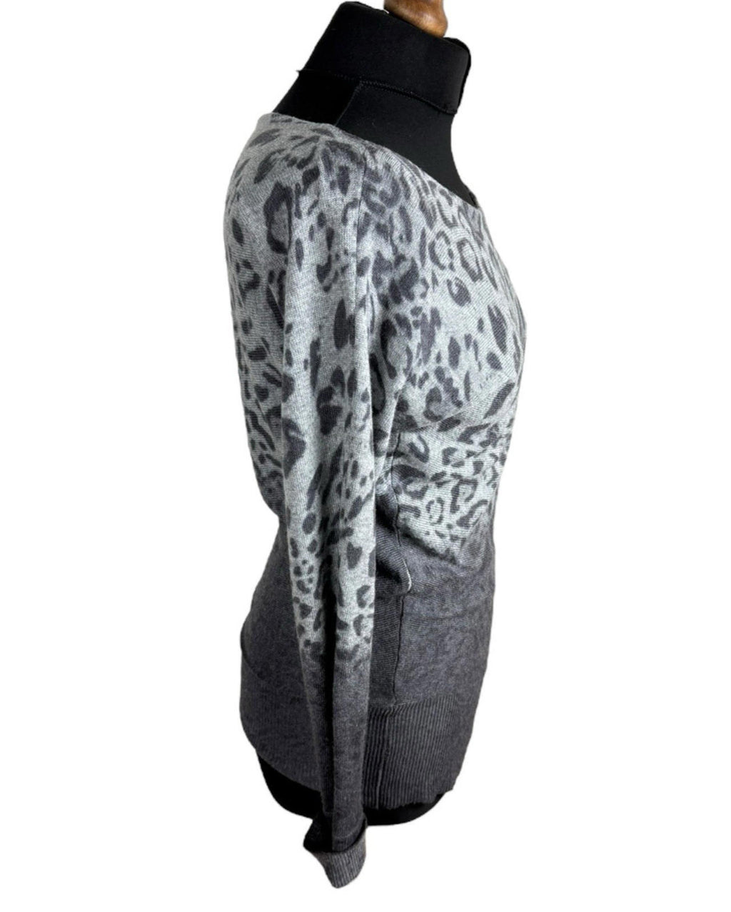 Inspire Collection Jumper Women's UK Size 10 S - M Grey Thin Leopard Print