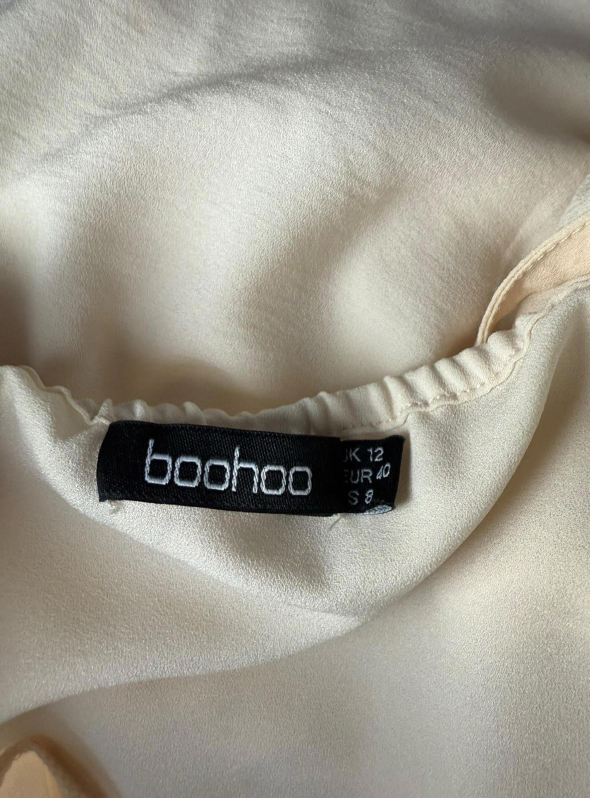 Boohoo Cream Mini Dress Ruffle Of The Shoulder Women’s UK Size 12