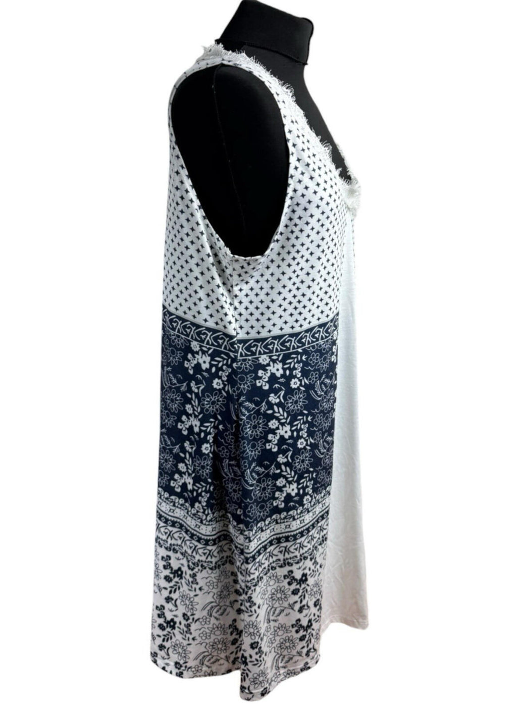 Lightweight Tank Dress Women’s UK Size 2XL Lave Neck White Navy Pattern