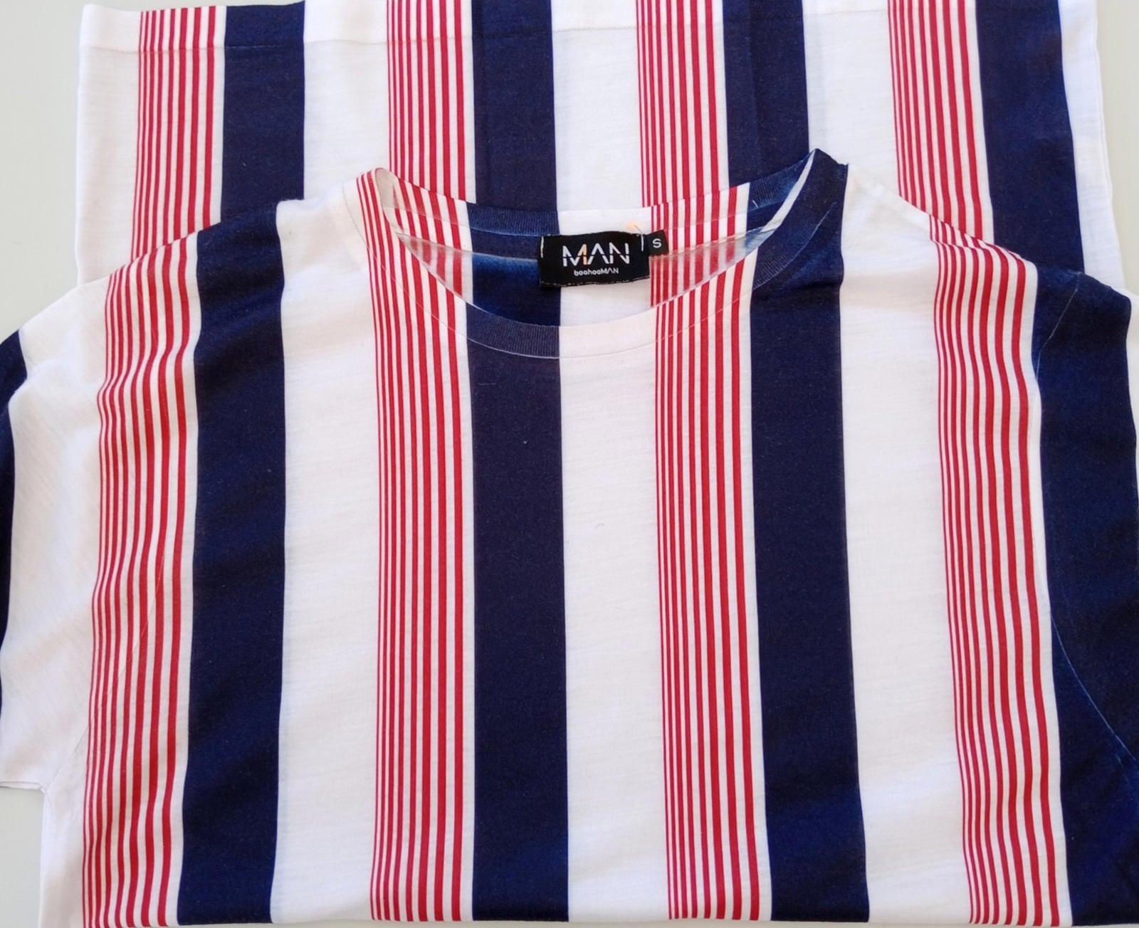 BooHoo MAN Vertical Stripe T-Shirt Men's UK Size S Crew Neck Short Sleeve Summer