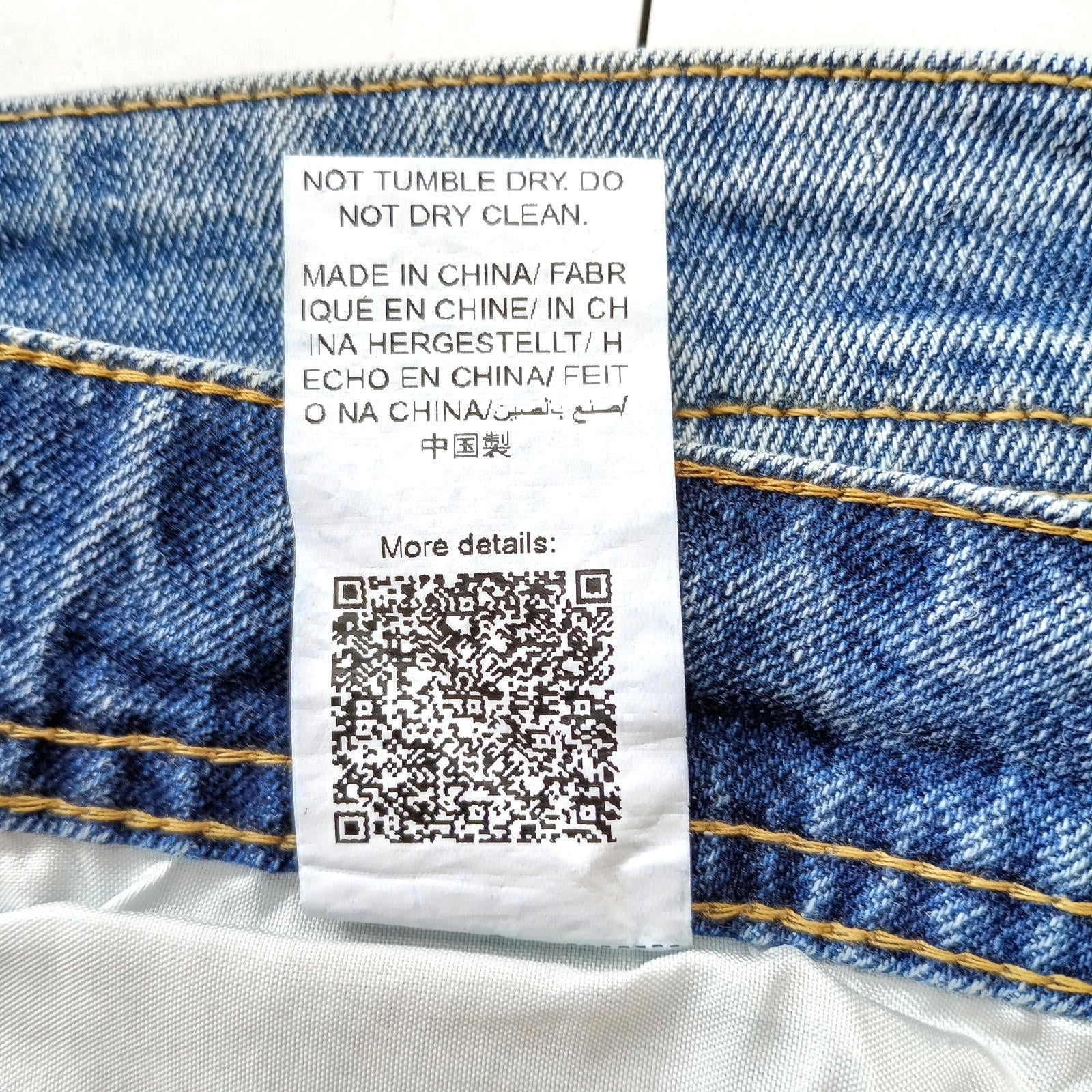 Shein Shorts Men's Size Large Blue Denim Cotton Rich 5 Pocket Design Distressed