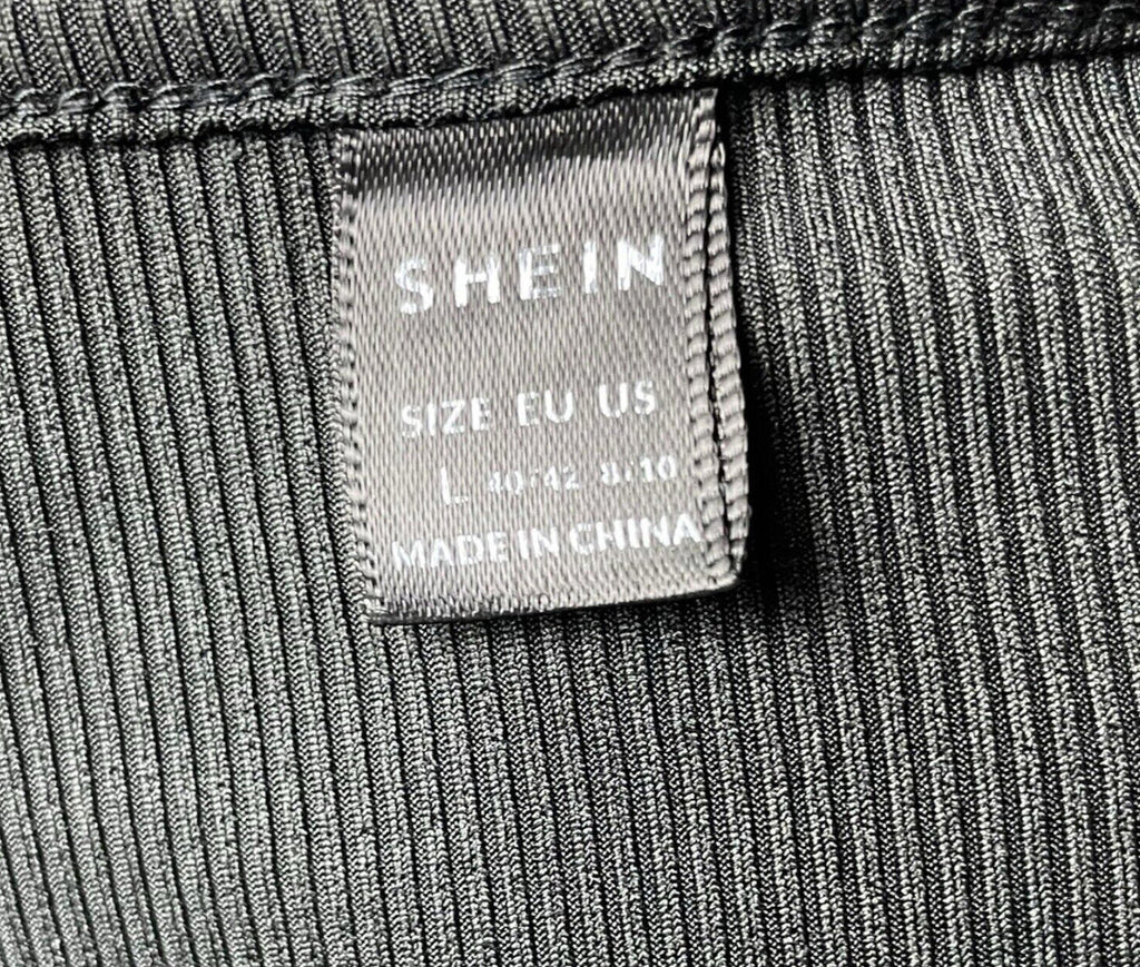 Shein Crop Top Women’s UK Size L Black Ribbed Long Sleeve V-Neck Heart Cutout