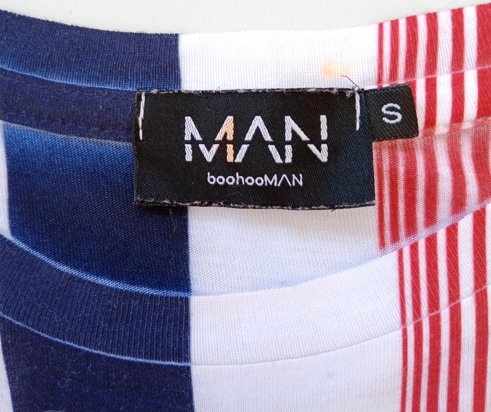 BooHoo MAN Vertical Stripe T-Shirt Men's UK Size S Crew Neck Short Sleeve Summer