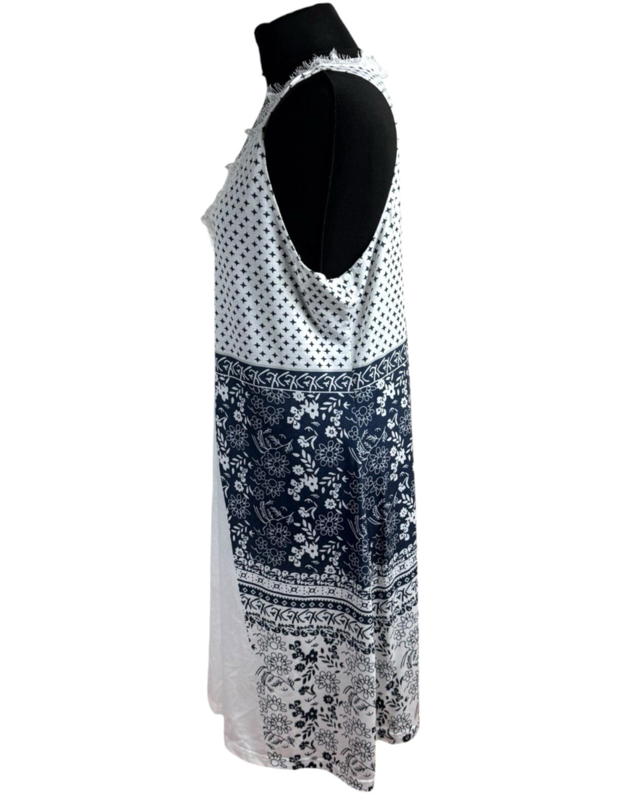 Lightweight Tank Dress Women’s UK Size 2XL Lave Neck White Navy Pattern
