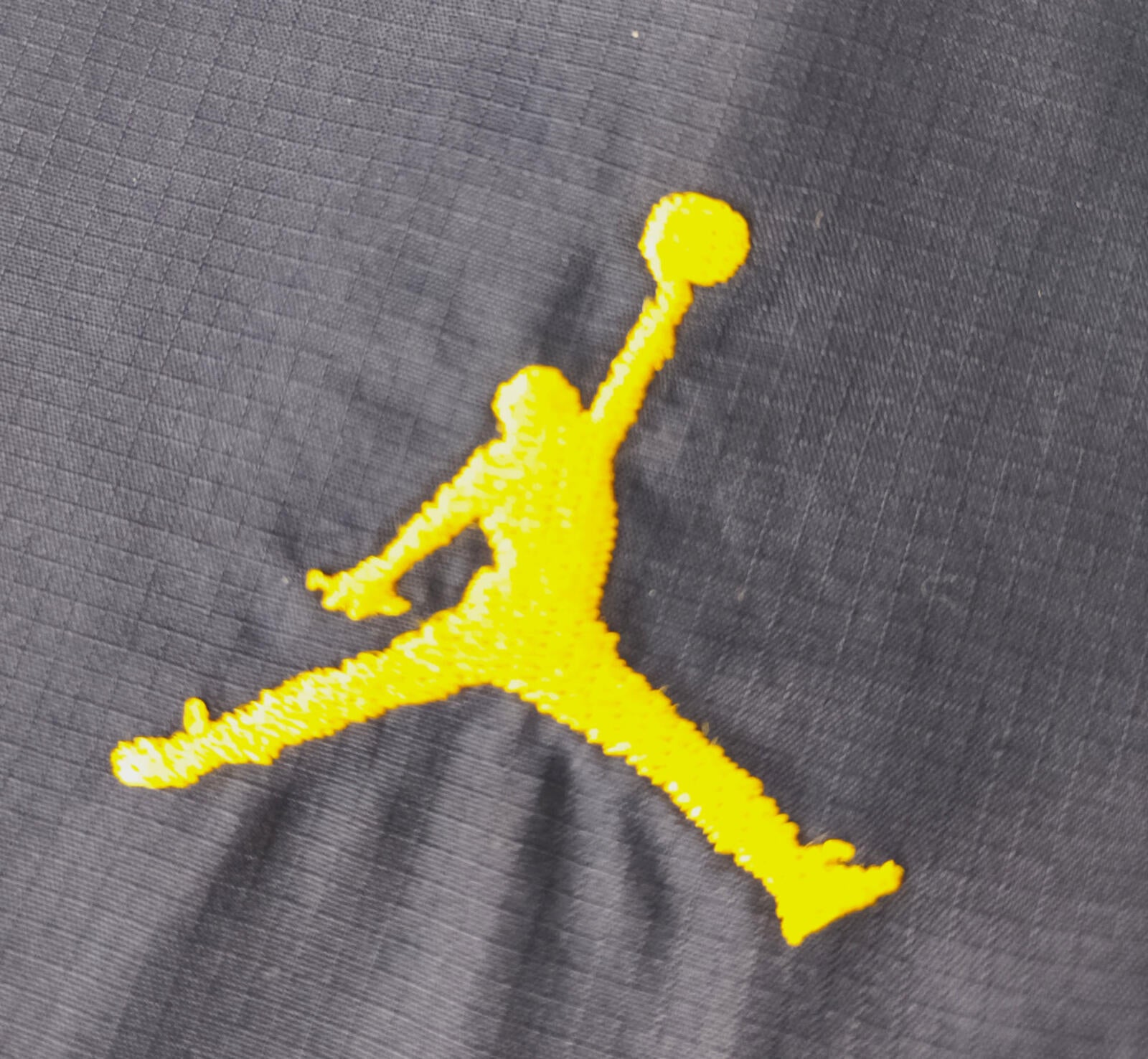 Jordan Michigan Wolverines Jacket Men's UK Size S Blue Short Sleeve Basketball
