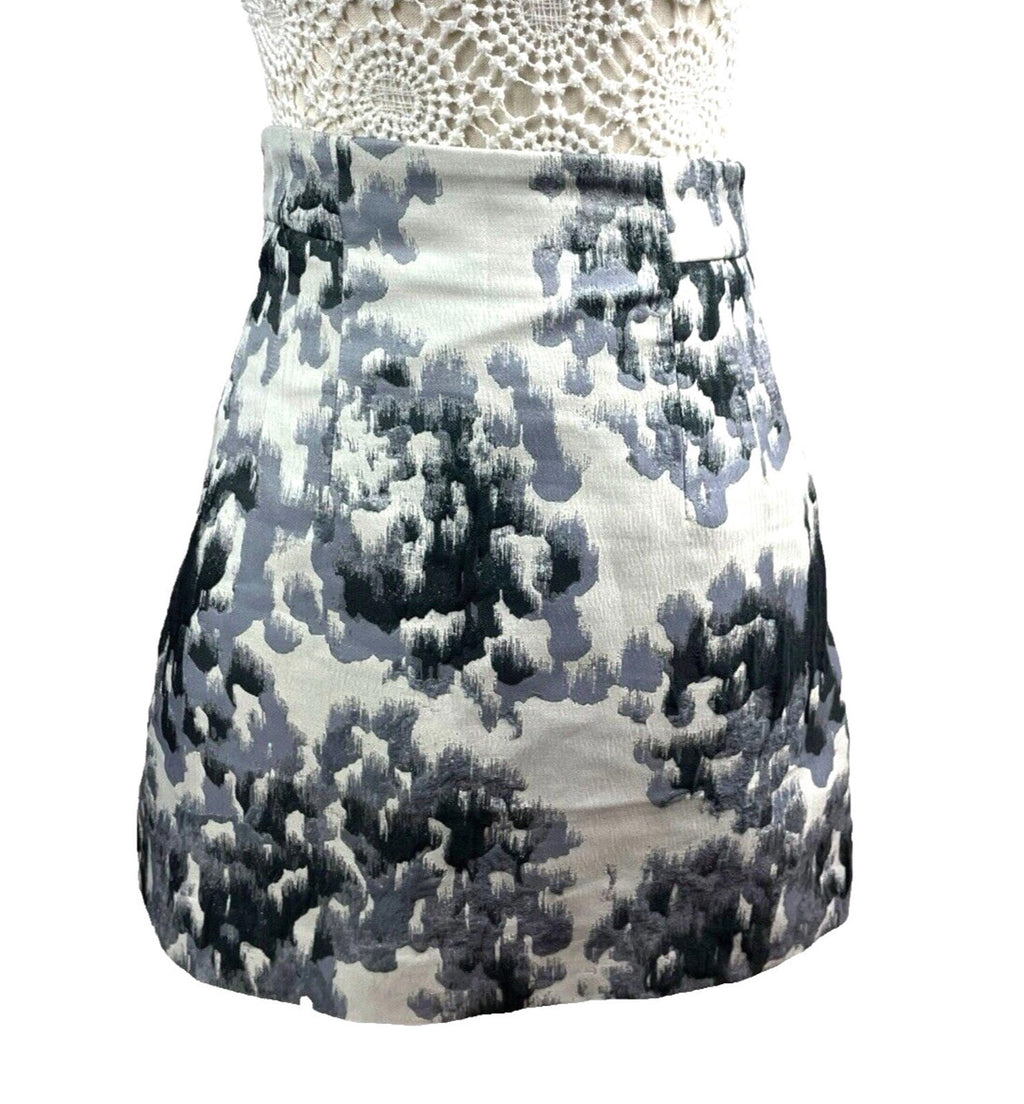 H&M Abstract Print Skirt Women’s UK Size 8 White High Waist Textured Zip Lined