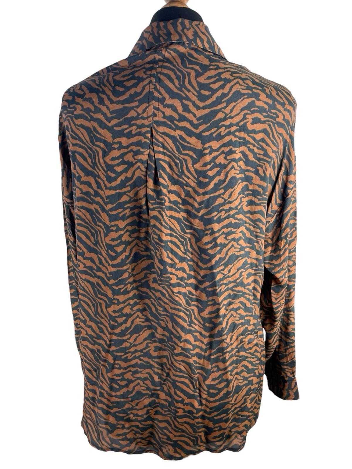 Pull & Bear Animal Print Shirt Blouse Collared Relaxed Fit Women’s UK Size S