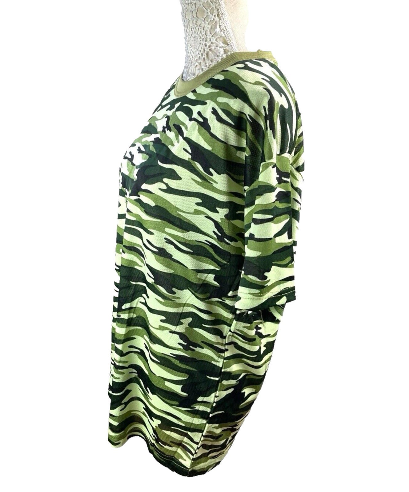 Camo Active Wear T-shirt Breathable Women’s UK Size M (10-12)