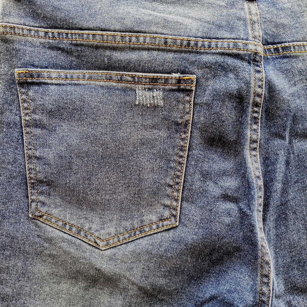 Shein Shorts Men's Size Large Blue Denim Cotton Rich 5 Pocket Design Distressed