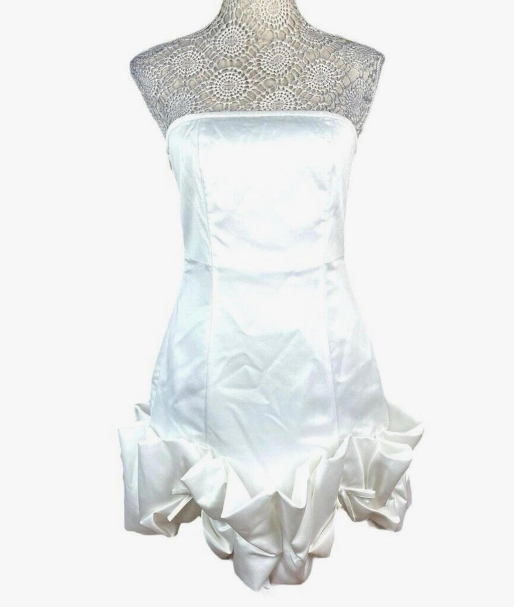 Pretty Little Thing Satin Mini Dress Women’s UK Size 8 Bubble Hem White Cocktail