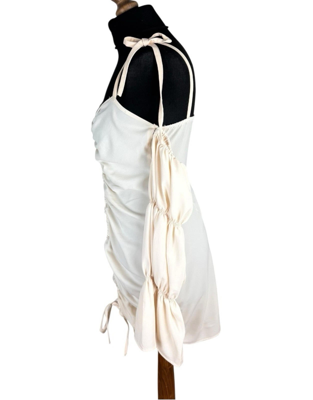 Boohoo Cream Mini Dress Ruffle Of The Shoulder Women’s UK Size 12