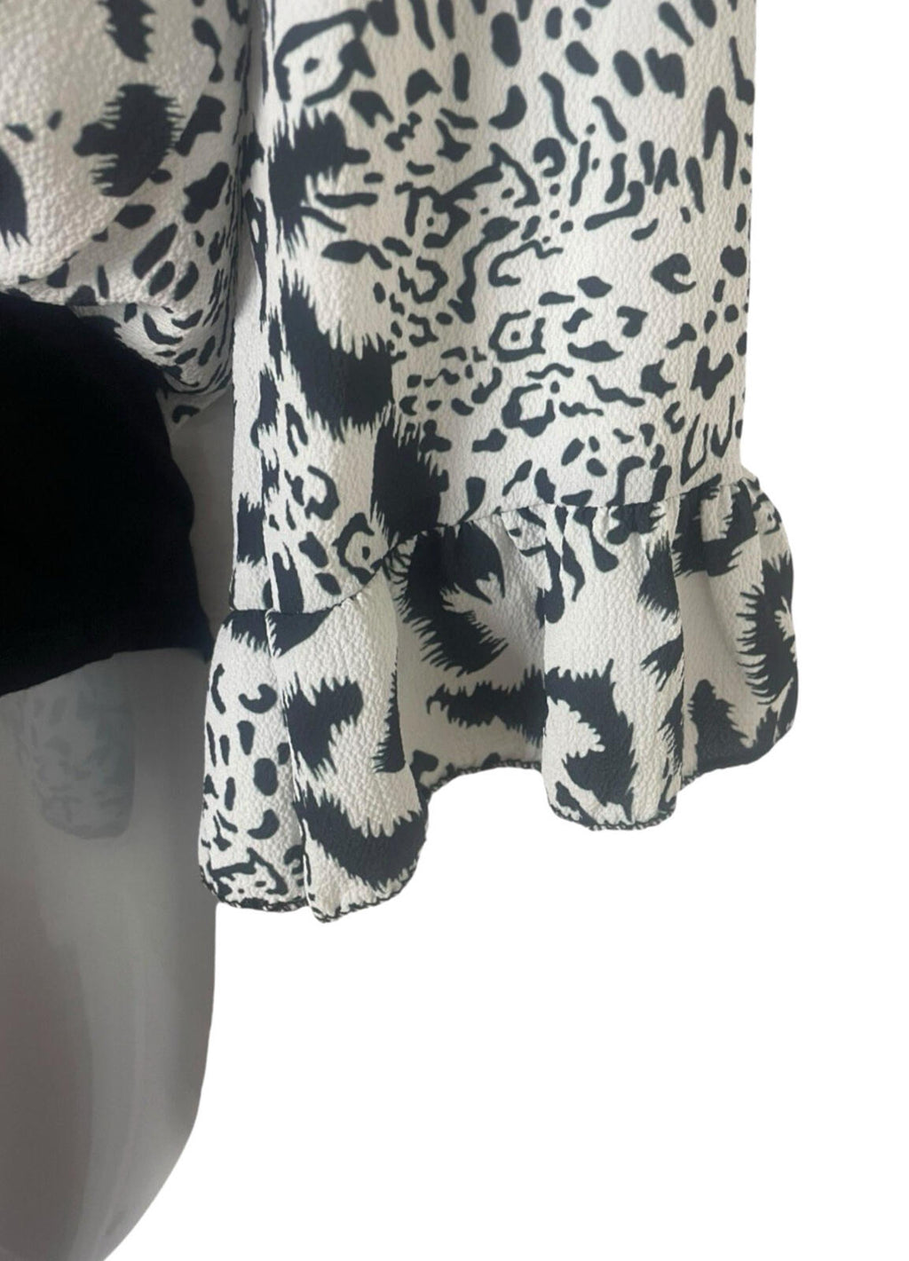Boohoo Animal Print Bodysuit Top Women’s UK Size S Long Sleeve White Black