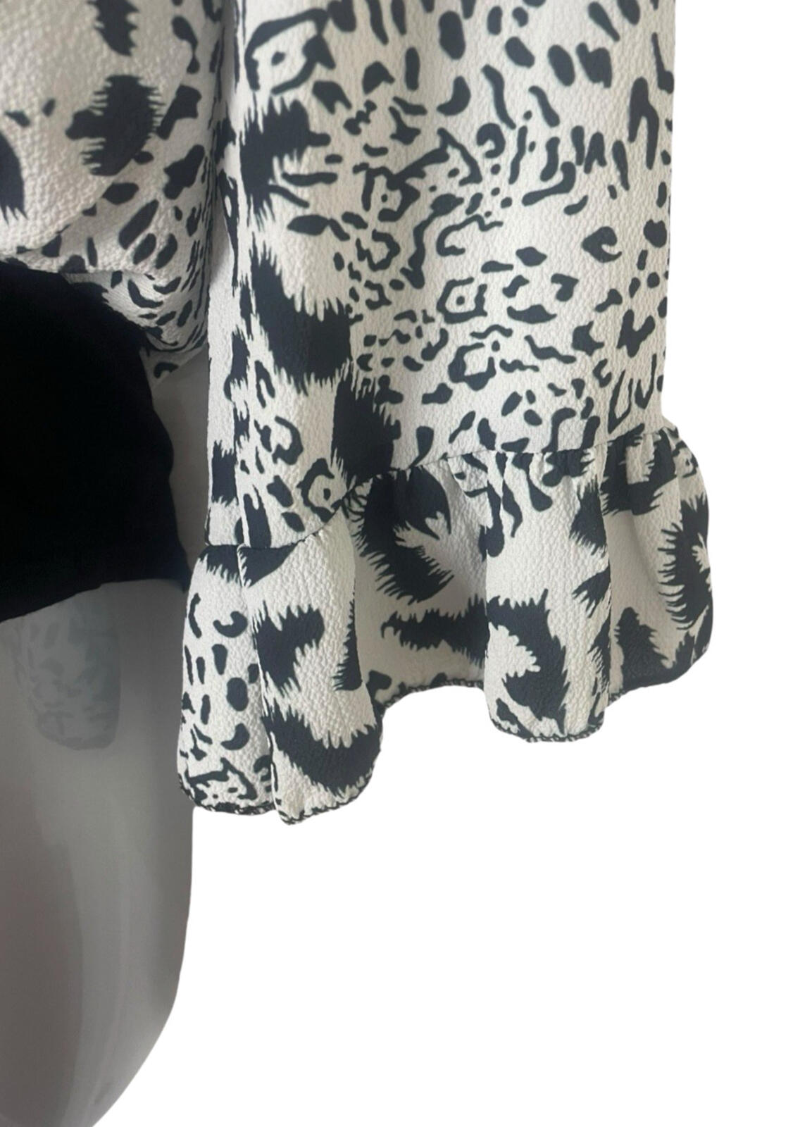 Boohoo Animal Print Bodysuit Top Women’s UK Size S Long Sleeve White Black