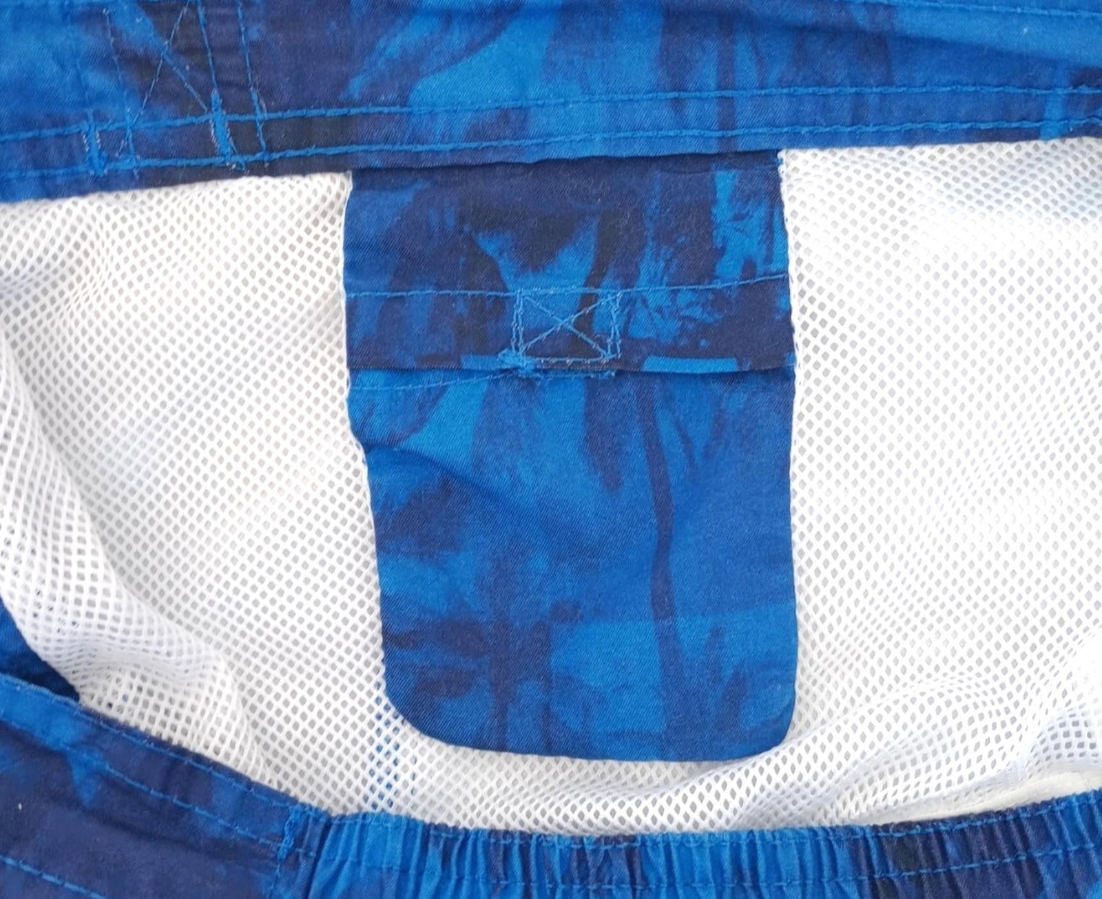 Palm Tree Swim Shorts Men's UK Size L Blue Pockets Drawstring Hawaiian Print