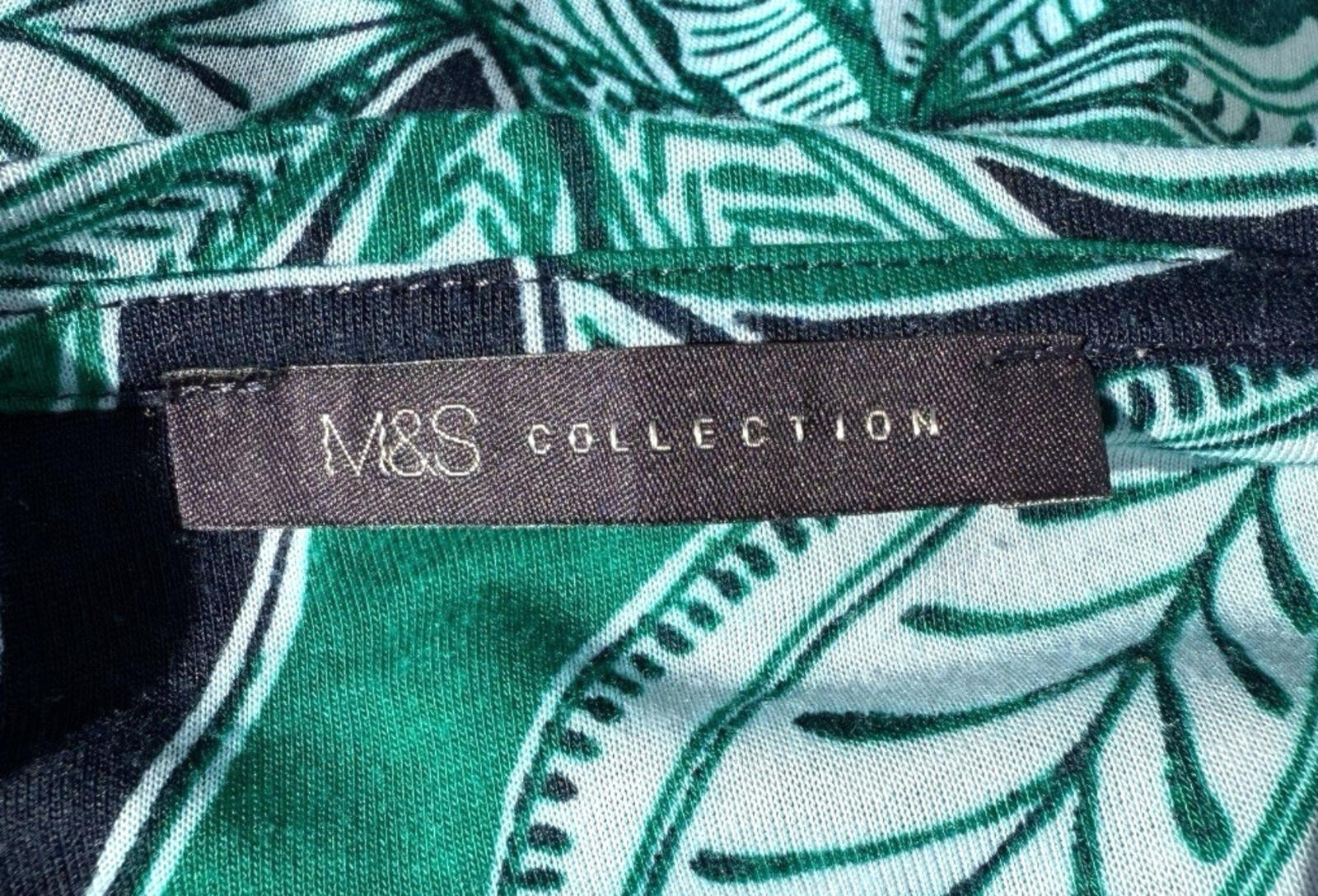Marks & Spencer Green T-shirt Blouse Leaf Print Lightweight Women’s UK Size 14