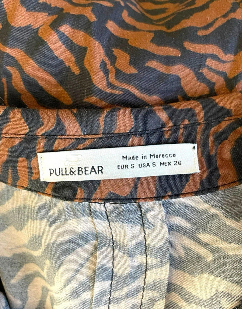 Pull & Bear Animal Print Shirt Blouse Collared Relaxed Fit Women’s UK Size S