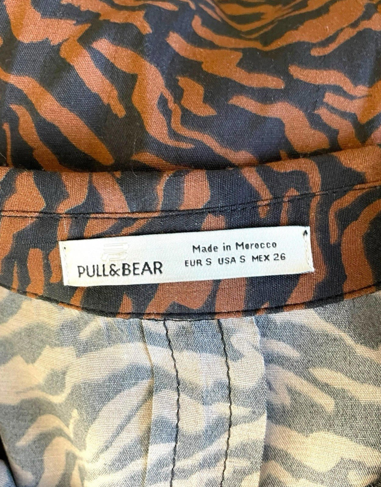 Pull & Bear Animal Print Shirt Blouse Collared Relaxed Fit Women’s UK Size S