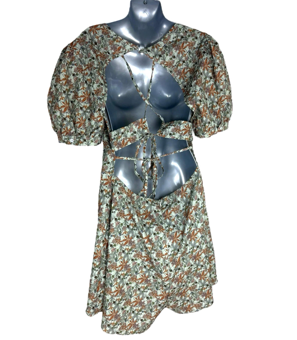 Pretty Little Thing Floral Playsuit Backless Puff Sleeve Women’s UK Size 16