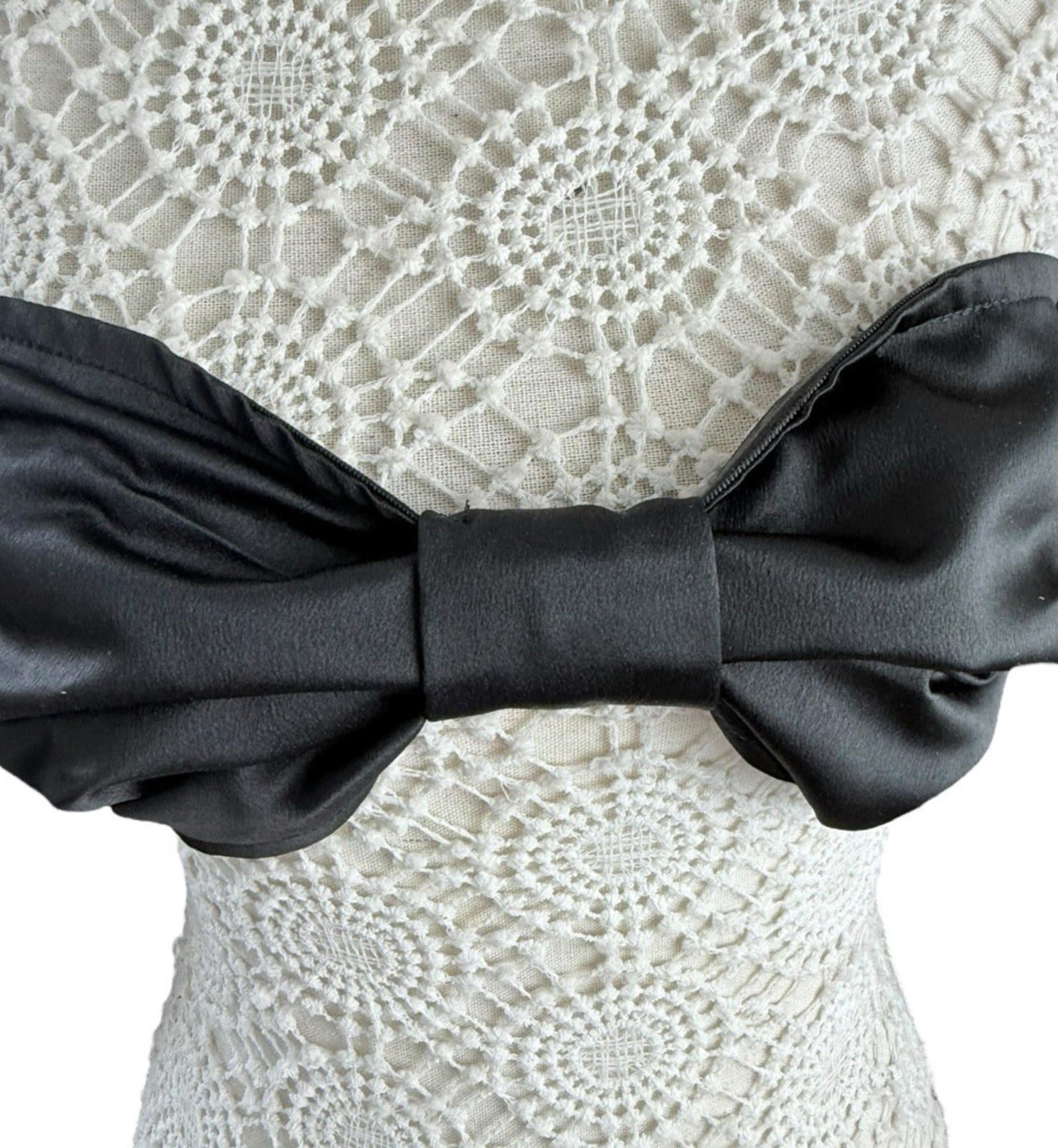 Pretty Little Thing Black Satin Croptop Puffball Sleeve Women’s UK Size 8