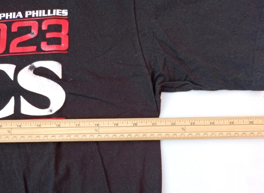 Philadelphia Phillies Graphic Print T-Shirt Men's UK Size XL Black Baseball Tee