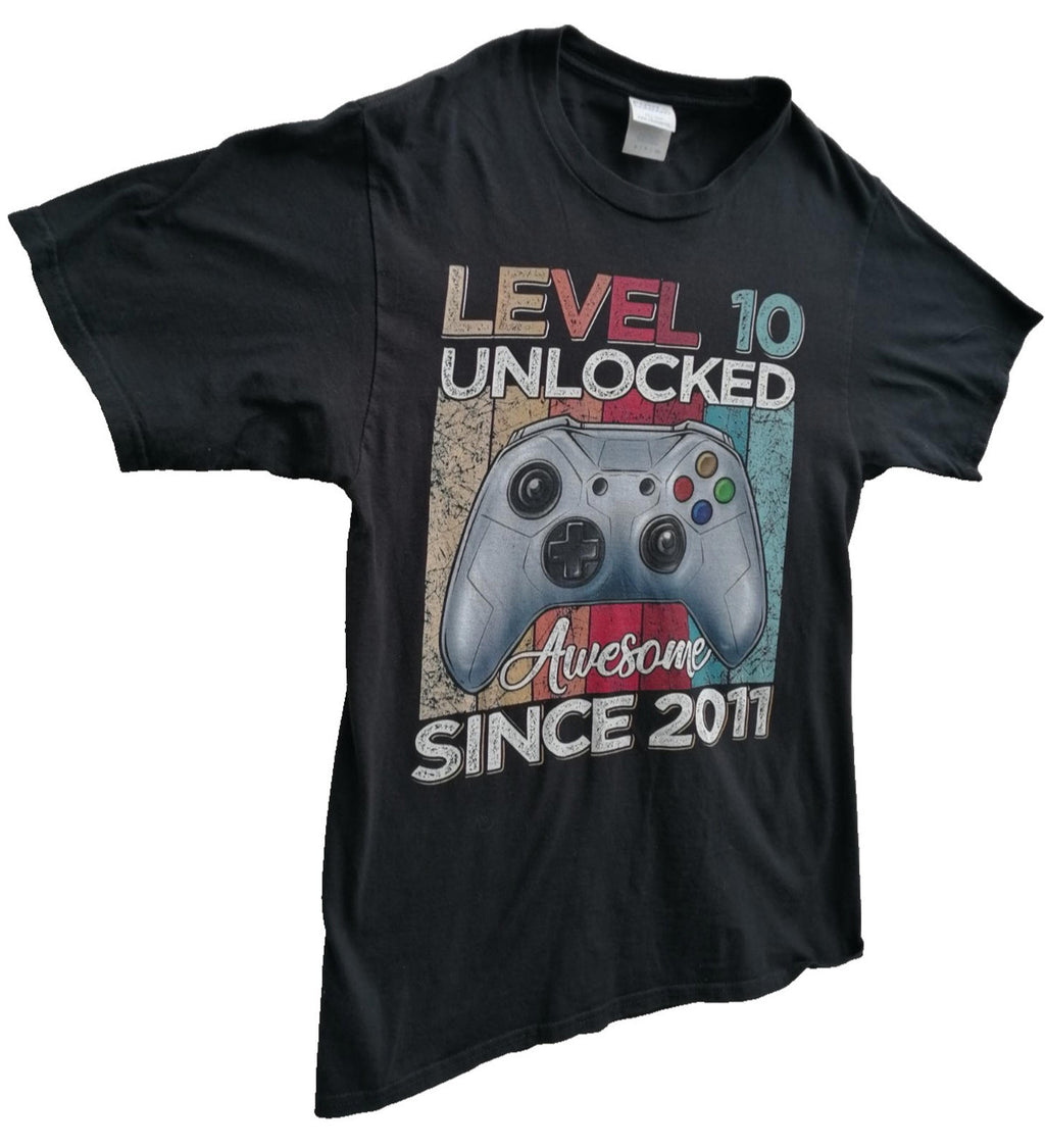 Gaming Console Birthday Teen Graphic Print T-Shirt Men's Size S Black Crew Neck