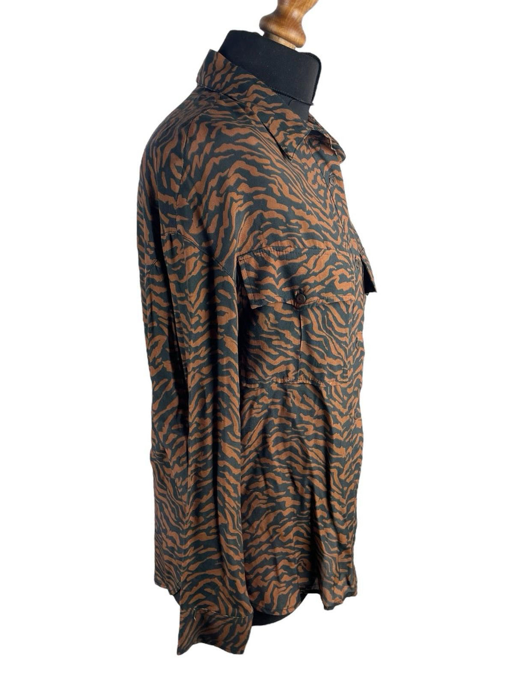 Pull & Bear Animal Print Shirt Blouse Collared Relaxed Fit Women’s UK Size S