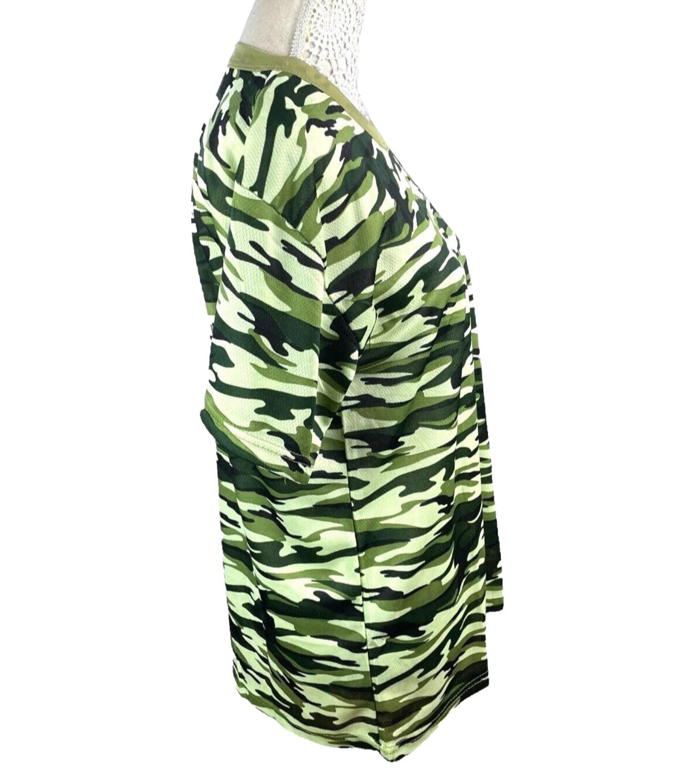 Camo Active Wear T-shirt Breathable Women’s UK Size M (10-12)