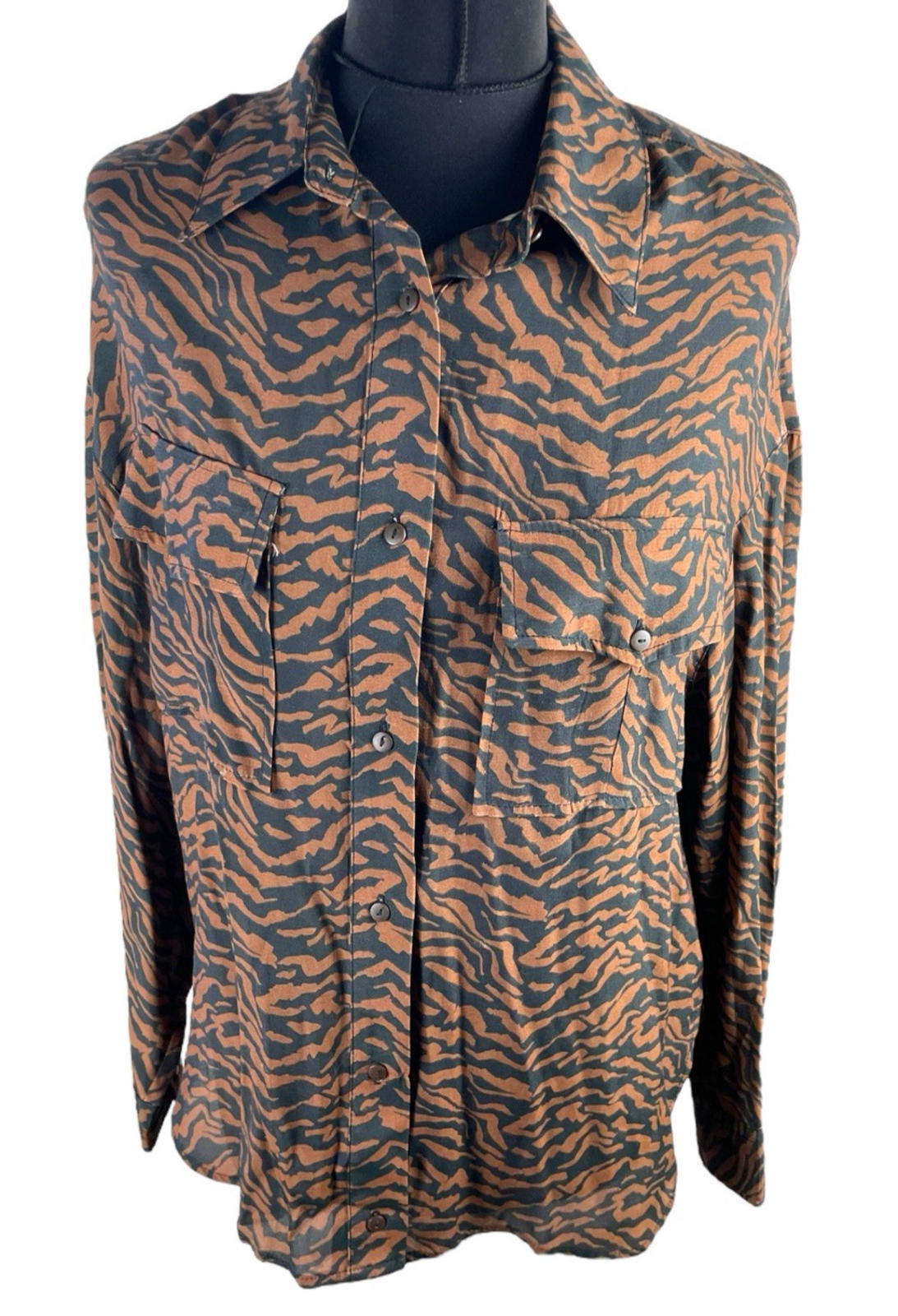 Pull & Bear Animal Print Shirt Blouse Collared Relaxed Fit Women’s UK Size S